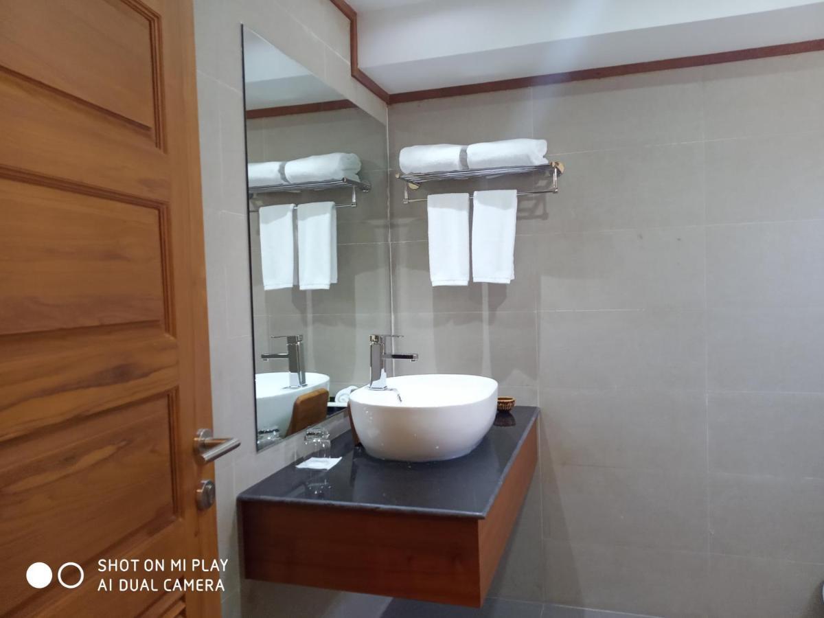 Ngapali Win Hotel Kültér fotó